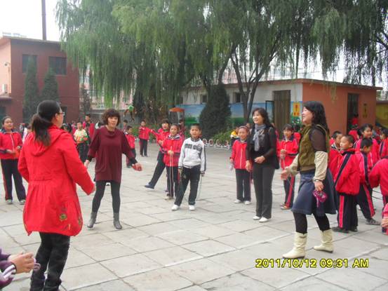 西脑包第一小学