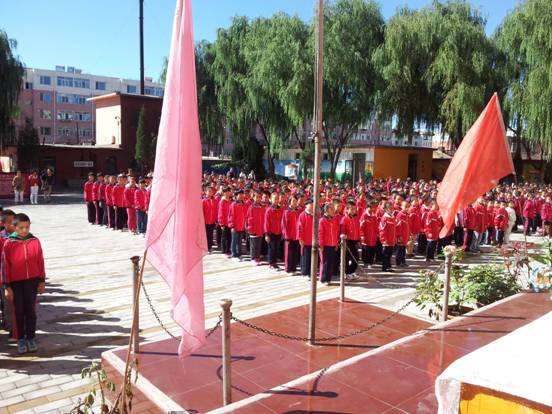 西脑包第一小学