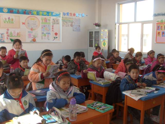 土右旗三间房中心学校