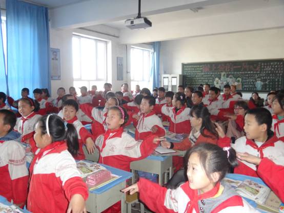 土右旗东胜街小学