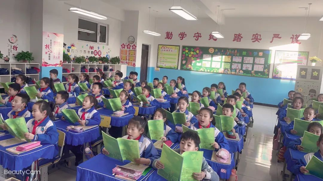 土右旗蒙古族小学阿勒坦校区