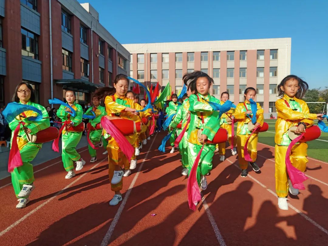 土右旗蒙古族小学阿勒坦校区