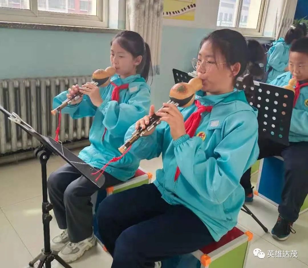 百灵庙第二小学